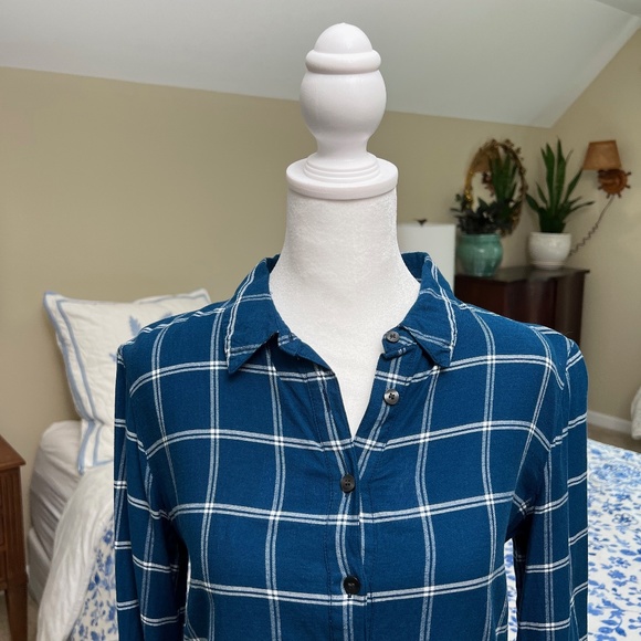 Women's Draper James Blue and White Window Pane Flannel Size 4 - Picture 2 of 14